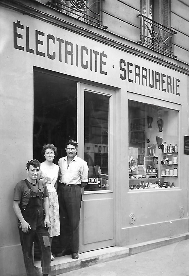 Menou SARL Bienvenue Menou SARL Bienvenue